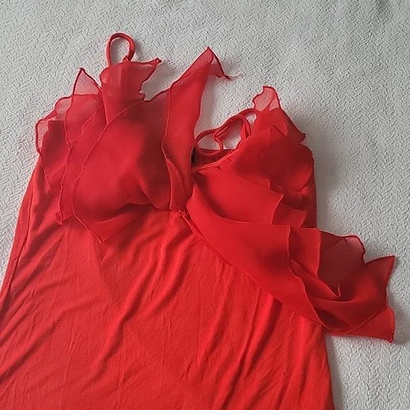 Seduction Ruffled Front Tank Top - Picture 5 of 5